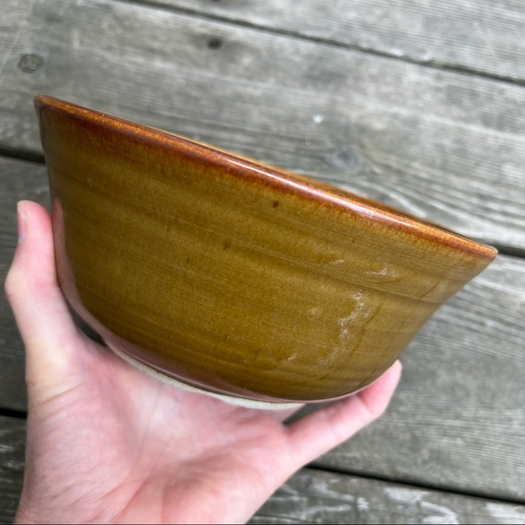 Handmade Ceramic Bowl in Autumn Colored Browns With Etched Decorative Pattern. - Picture 7 of 16